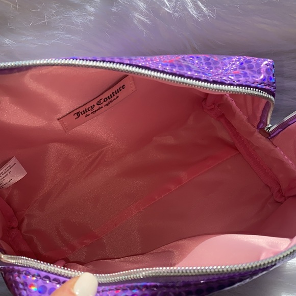 Juicy Couture Makeup Bag - Picture 6 of 10